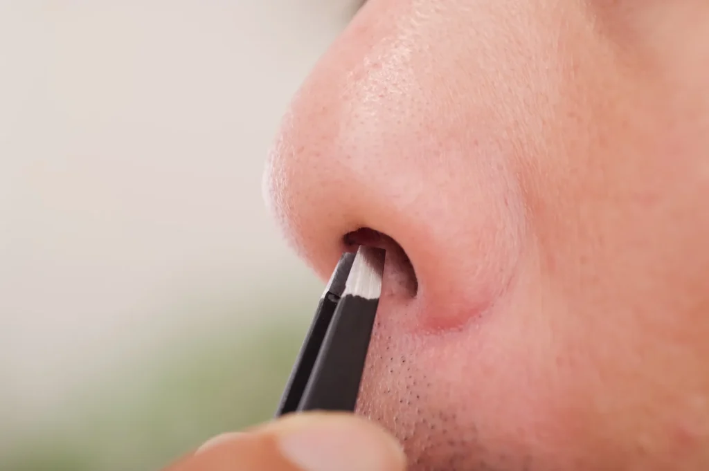 鼻毛を抜くとどうなる？